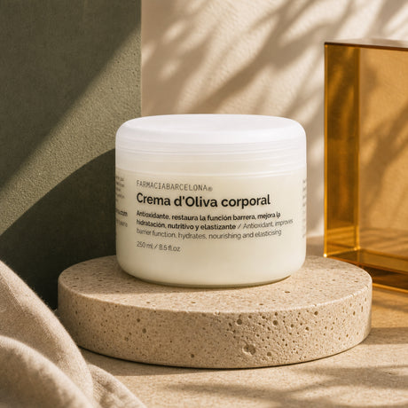 Crema Corporal Oliva 250 ml. Imagen editorial del producto.