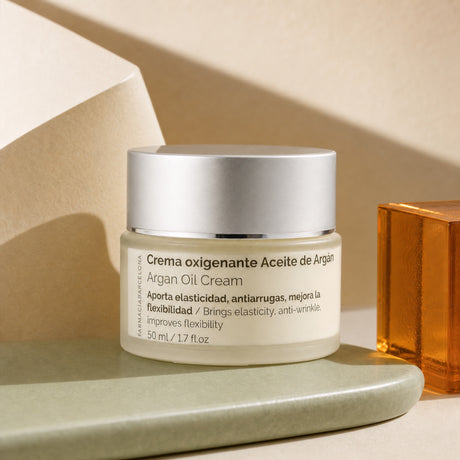 Crema Oxigenante Aceite Argán 50 ml. Imagen editorial del producto.