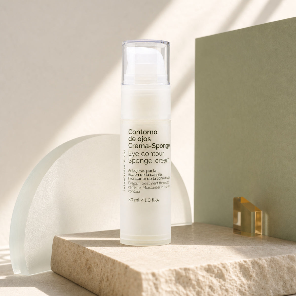 Crema-Sponge Contorno de Ojos 30 ml. Imagen editorial del producto.