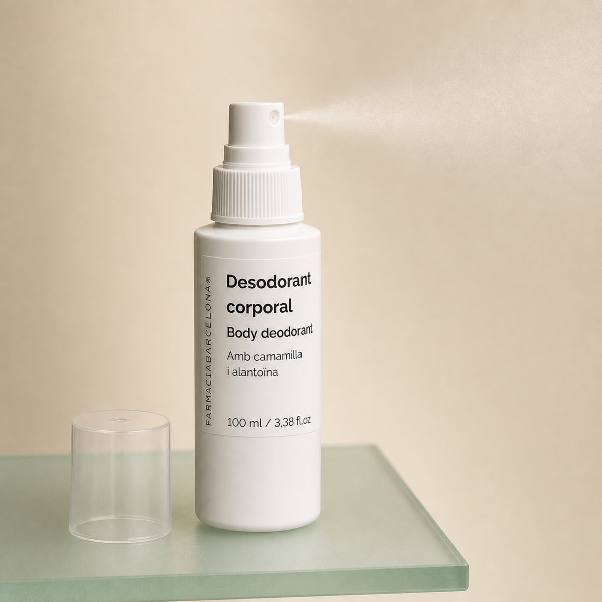 Desodorante Vaporizador Corporal 100 ml. Detalle de apertura y textura del producto.