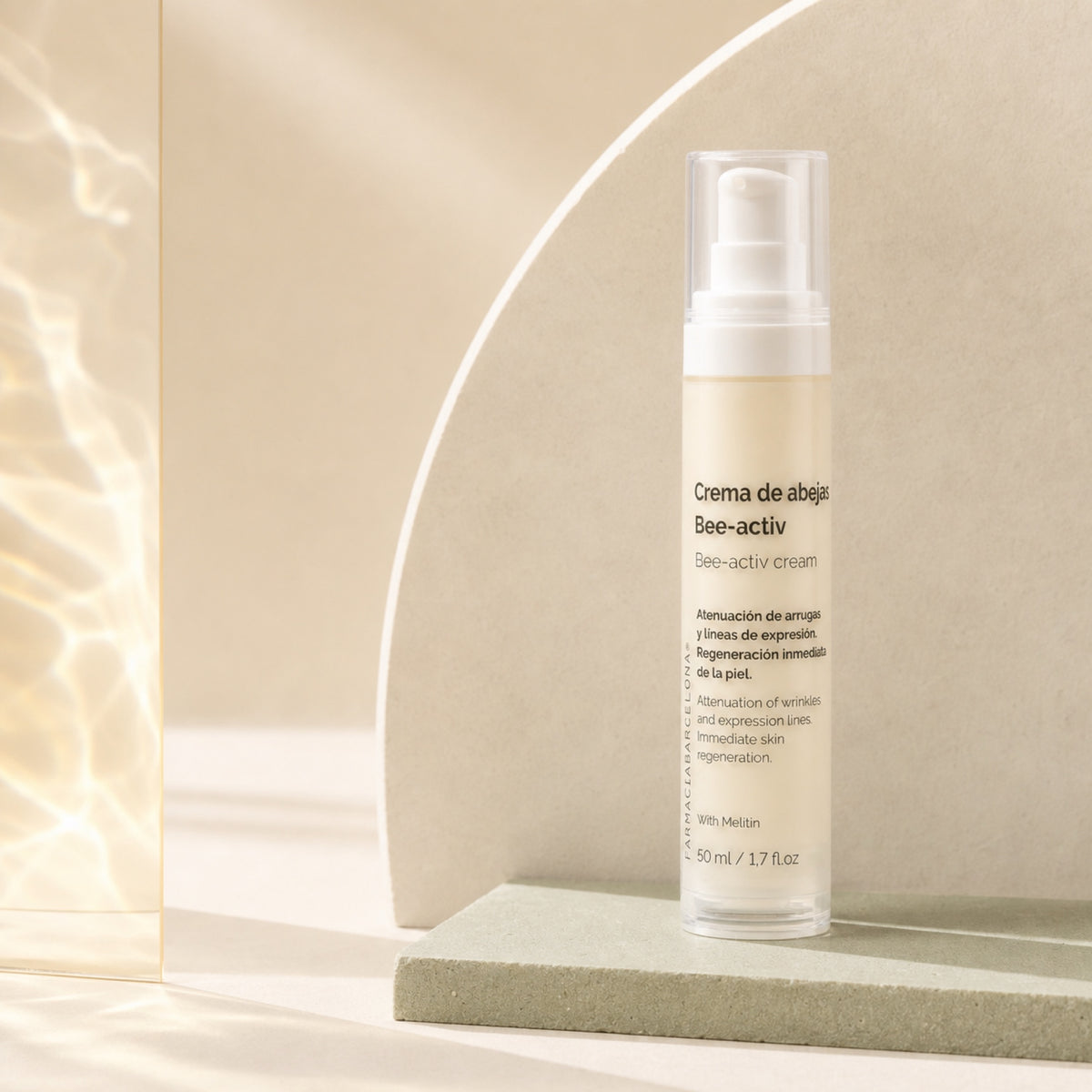 Crema Veneno de Abeja 50 ml. Imagen editorial del producto.