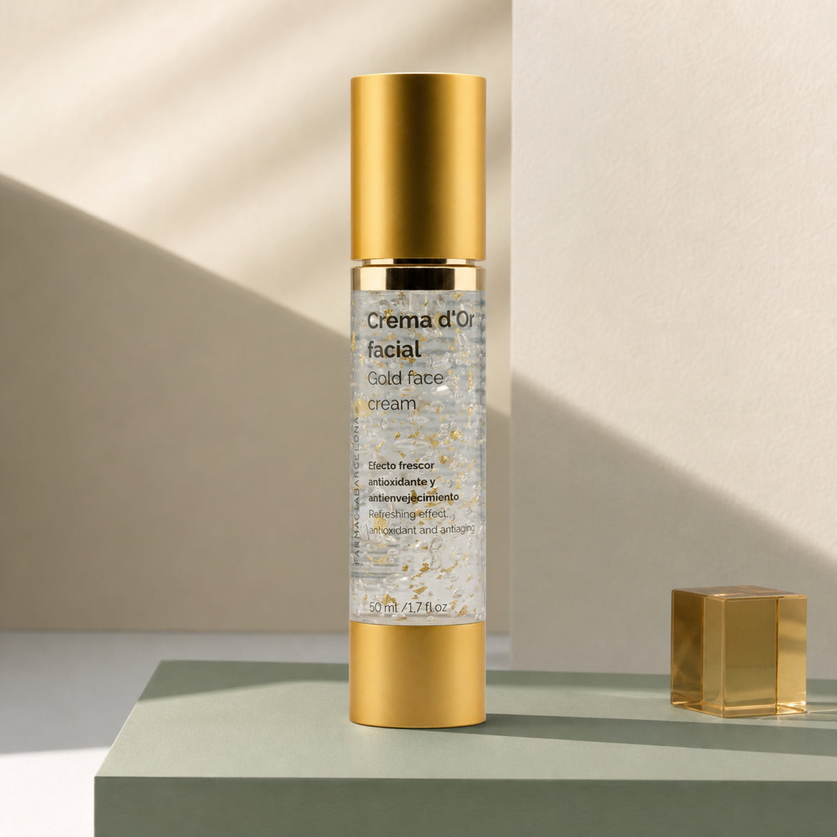 Crema Oro 50 ml. Imagen editorial del producto.