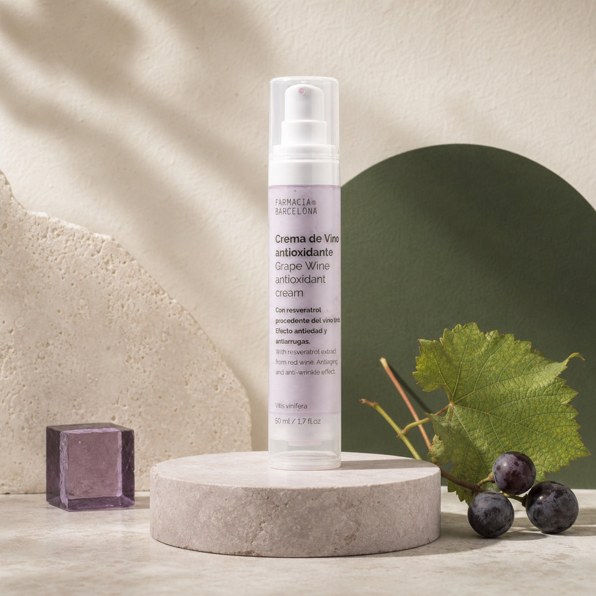 Crema Vino 50 ml. Imagen editorial del producto.
