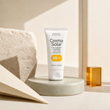 Crema Solar 30 FPS 50 ml. Imagen editorial del producto.