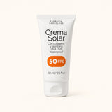 Crema solar 50 FPS 50 ml. Vista frontal del producto.