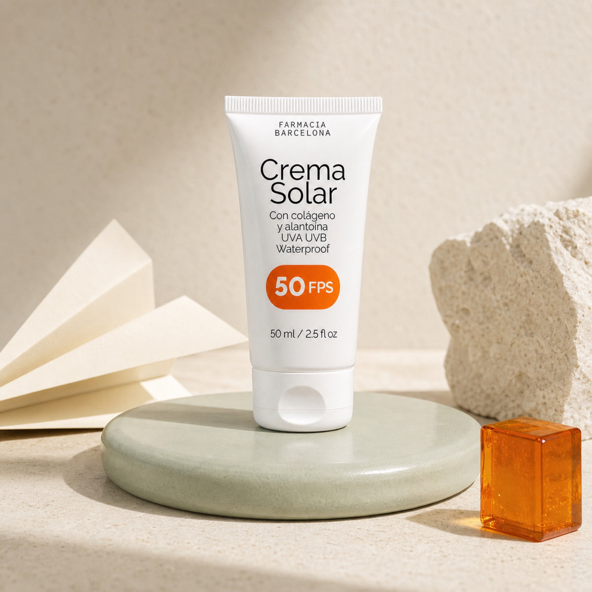 Crema solar 50 FPS 50 ml. Imagen editorial del producto.